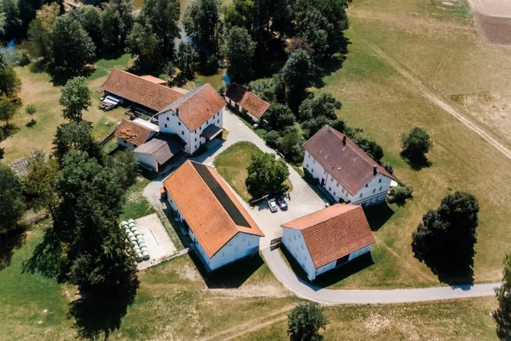 Veranstaltungszentrum Pruehmuehle Mit Schlafplaetzen Eggenfelden Holiday home