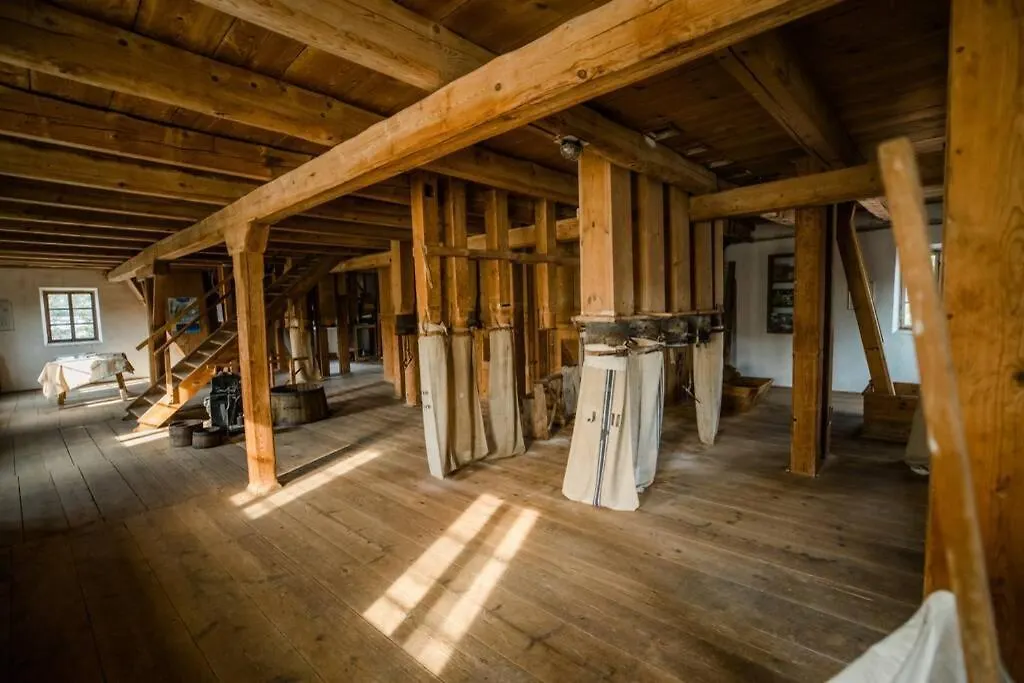 Holiday home Veranstaltungszentrum Pruehmuehle Mit Schlafplaetzen Eggenfelden