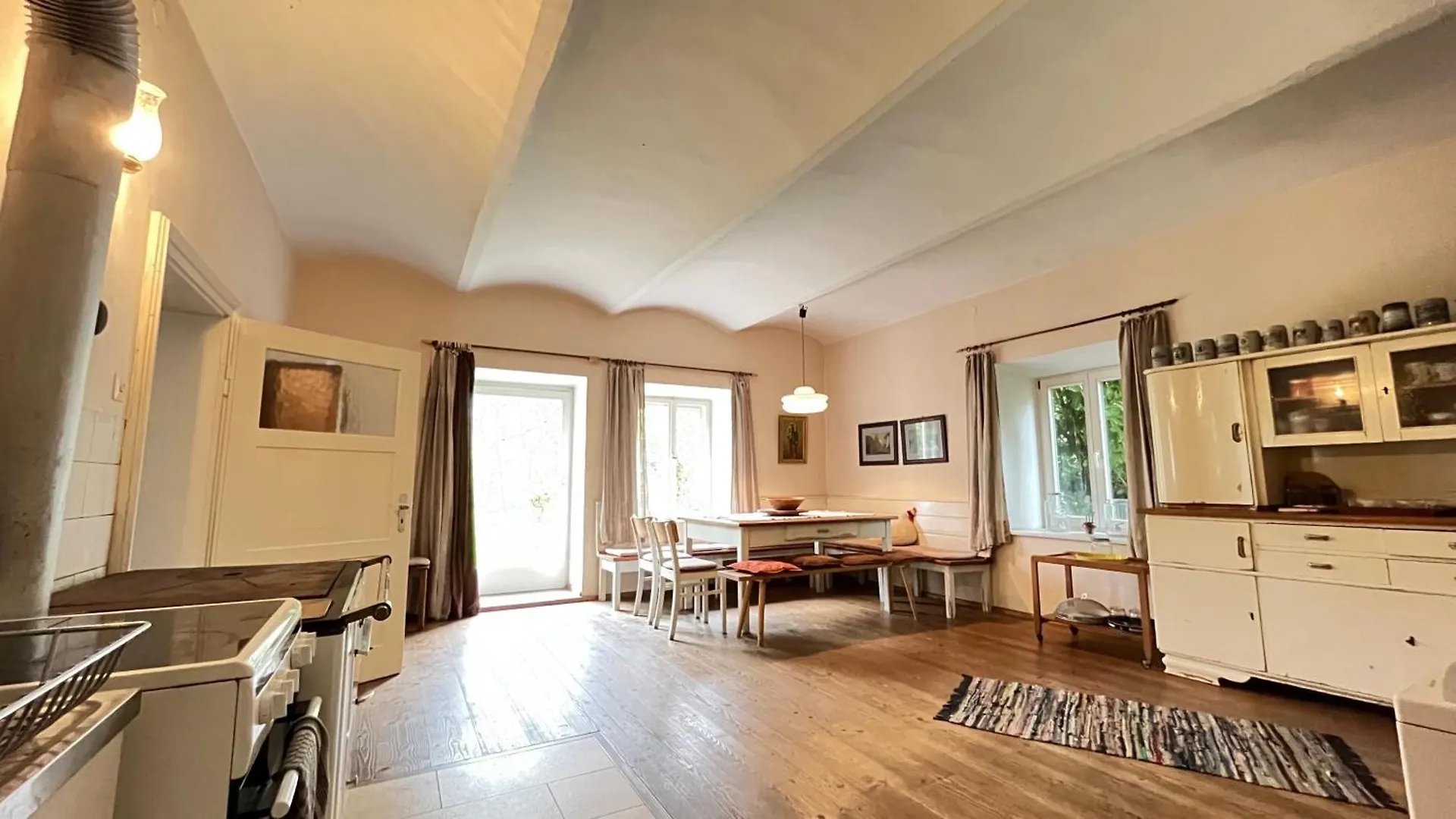 Holiday home Veranstaltungszentrum Pruehmuehle Mit Schlafplaetzen Eggenfelden